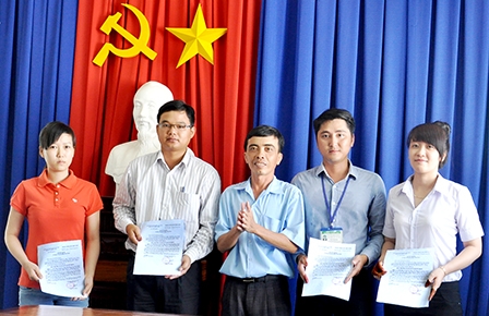 Triển khai nhiều biện pháp 
khắc phục khuyết điểm, 
tạo sự chuyển biến toàn diện