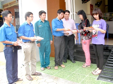 Cần ứng xử văn hóa 
khi tham gia giao thông