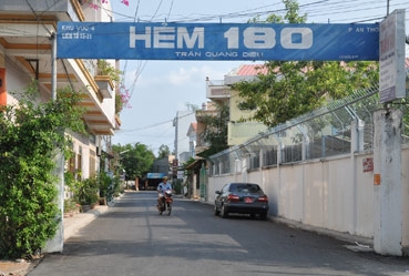 NHIỀU CHUYỂN BIẾN TRONG THỰC HIỆN 
NGHỊ QUYẾT TRUNG ƯƠNG 4 KHÓA XI
