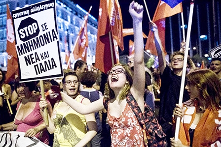 Dân Hy Lạp “thách thức” châu Âu