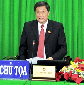 Chất vấn sôi nổi, trả lời có trọng tâm những vấn đề cử tri quan tâm
