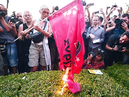 “Canh ba&#803;c” cuô&#769;i cu&#777;a Thủ tướng Tsipras