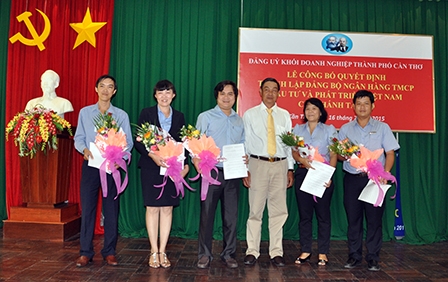Thành lập Đảng bộ Ngân hàng Thương mại Cổ phần Đầu tư và Phát triển Việt Nam chi nhánh Tây Đô