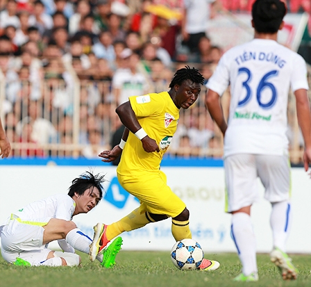 Đào tạo và sử dụng cầu thủ trẻ