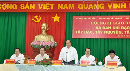 Đề xuất nhiều giải pháp phát triển kinh tế - xã hội, tăng cường quốc phòng - an ninh vùng Tây Bắc, Tây Nguyên và Tây Nam bộ