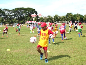 “Thổi lửa” cho phong trào bóng đá học đường