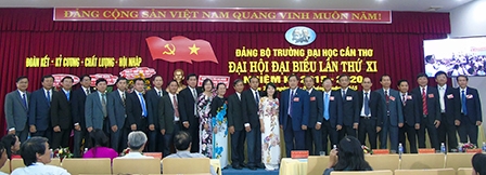 Bế mạc Đại hội đại biểu Đảng bộ Trường Đại học Cần Thơ nhiệm kỳ 2015-2020
