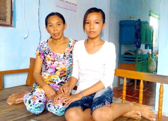 Hãy đồng cảm với hai mẹ con chị sinh