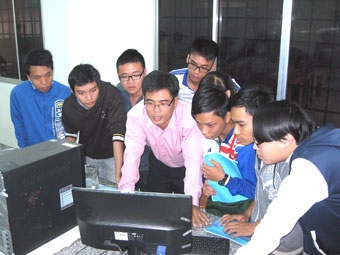 “Hiến kế” đẩy nhanh tốc độ đào tạo 
nguồn nhân lực chất lượng cao