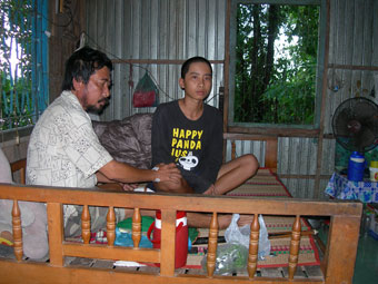 CẬU HỌC TRÒ NGHÈO BỊ KHỐI U Ở NÃO ĐANG CẦN GIÚP ĐỠ