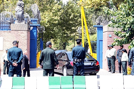 Anh và Iran mở lại đại sứ quán
