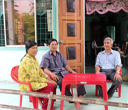Làm việc có ích cho dân