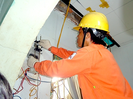 Đảm bảo an toàn điện trong  mùa mưa bão