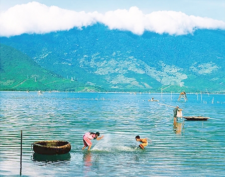 Những vấn đề đặt ra trong sử dụng và phát triển tài nguyên nước bền vững