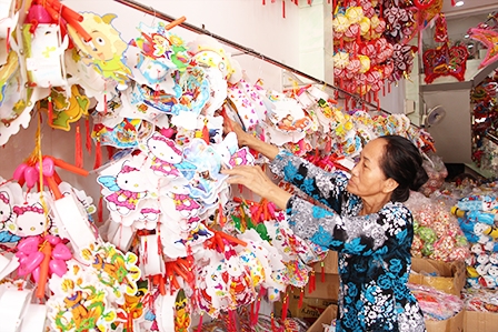 Chọn lồng đèn trung thu cho bé