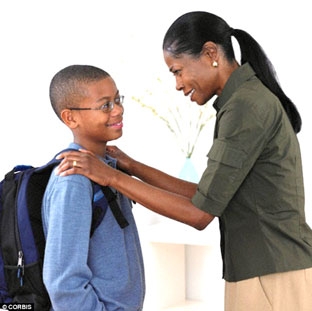 Sự kiểm soát thái quá của cha mẹ gây tổn thất tinh thần lâu dài cho con cái