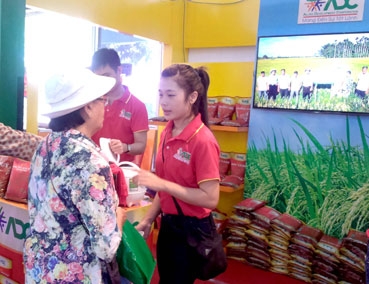 Xây dựng lòng tin thị trường