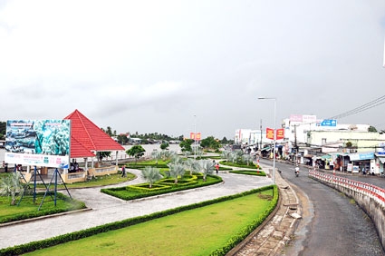 NHIỀU CHUYỂN BIẾN TÍCH CỰC SAU 4 NĂM 
THỰC HIỆN NGHỊ QUYẾT TRUNG ƯƠNG 4 KHÓA XI