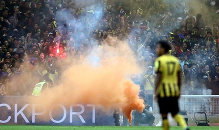 Bóng đá Malaysia rơi vào khủng hoảng