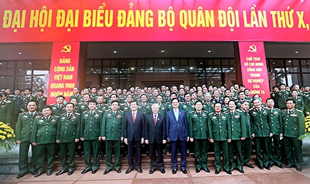 Tổng Bí thư Nguyễn Phú Trọng dự và phát biểu chỉ đạo
Đại hội đại biểu Đảng bộ Quân đội lần thứ X
