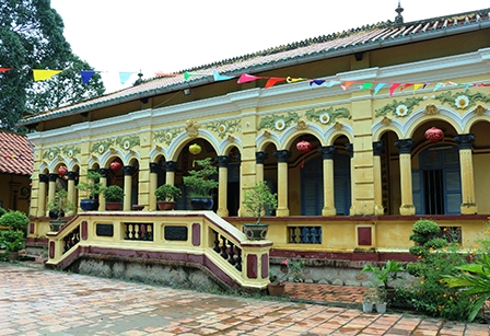 Cần đầu tư trọng điểm, cụ thể