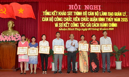 78,61% cán bộ lãnh đạo, quản lý quận Bình Thủy tham gia khảo sát  trình độ  đạt điểm khá, giỏi