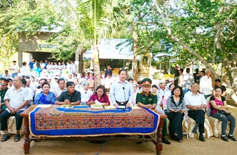 Đoàn Thầy thuốc tình nguyện TP Cần Thơ khám bệnh và cấp thuốc miễn phí tại Vương quốc Campuchia