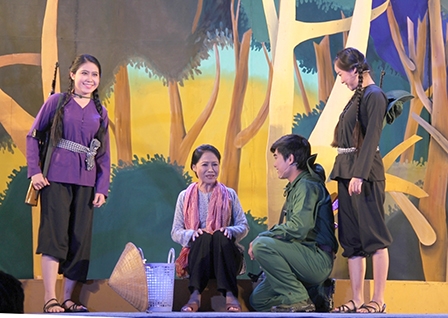 Khai mạc Cuộc thi nghệ thuật sân khấu cải lương chuyên nghiệp toàn quốc 2015