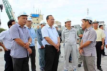 Lãnh đạo thành phố kiểm tra một số công trình 
giao thông, y tế trọng điểm