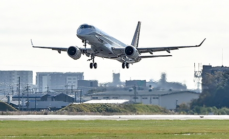 Máy bay thương mại Nhật cất cánh lần đầu sau 50 năm