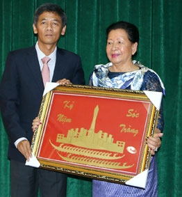 Giao lưu văn hóa, nghệ thuật Việt Nam  Campuchia