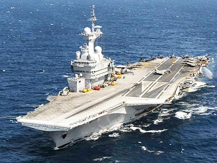 Pháp thề “xóa sổ” IS