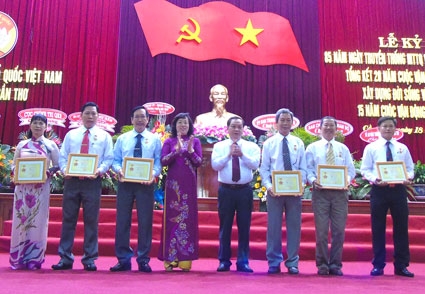 PHÁT HUY HƠN NỮA VAI TRÒ CỦA MẶT TRẬN,
TĂNG CƯỜNG KHỐI ĐẠI ĐOÀN KẾT TOÀN DÂN