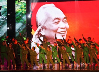 Ấm áp “Tình yêu người lính”