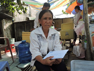 TRAO TIỀN TỪ THIỆN