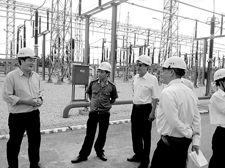 Tăng cường quản lý, kiểm tra 
hạn chế sự cố lưới điện