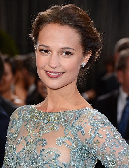 Alicia Vikander 
“phủ sóng” màn ảnh rộng Hollywood