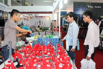 Khắc phục hạn chế, đưa ngành 
công thương phát triển