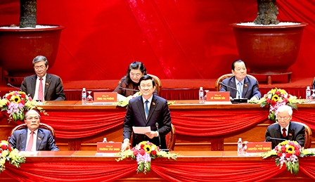Đẩy mạnh cải cách thể chế, đổi mới mô hình
tăng trưởng, tích cực hội nhập quốc tế