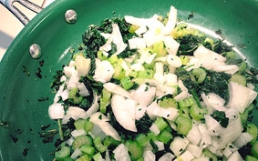 Chiên rau củ bằng dầu ô liu tốt hơn là luộc chúng