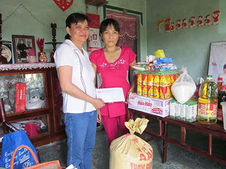 TRAO TIỀN TỪ THIỆN