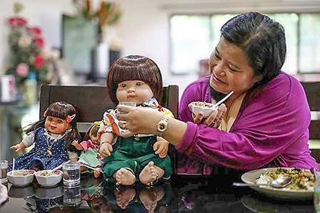 Vé máy bay cho búp bê