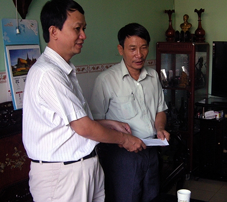 Tiền Giang: Thăm hỏi, động viên các hộ ngư dân bị tai nạn