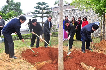 Chủ tịch nước phát động “Tết trồng cây đời đời nhớ ơn Bác Hồ”