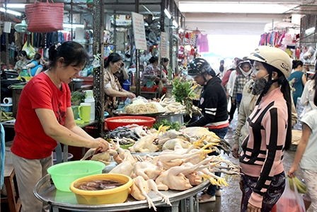 Chủ động nguồn cung, 
thực phẩm dồi dào, giá giảm