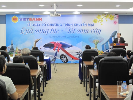 VIETBANK TỔ CHỨC THÀNH CÔNG LỄ QUAY SỐ <br>CTKM “QUÀ SUNG TÚC  TẾT SUM VẦY”
