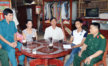 យុវជនសុកត្រាំងចូលកងទ័ពដោយភាពក្លៀវក្លា