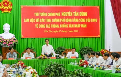 Tập trung cao độ chống hạn và xâm nhập mặn