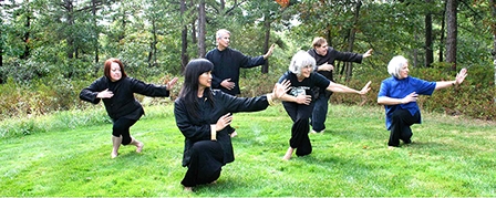 Các bài thể dục dưỡng sinh có lợi cho tim mạch