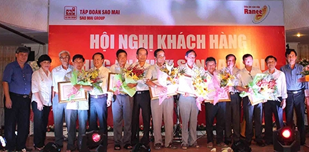 Tập đoàn Sao Mai tổ chức hội nghị khách hàng thức ăn thủy sản 
Sao Mai và đánh giá hiệu quả mô hình nuôi liên kết